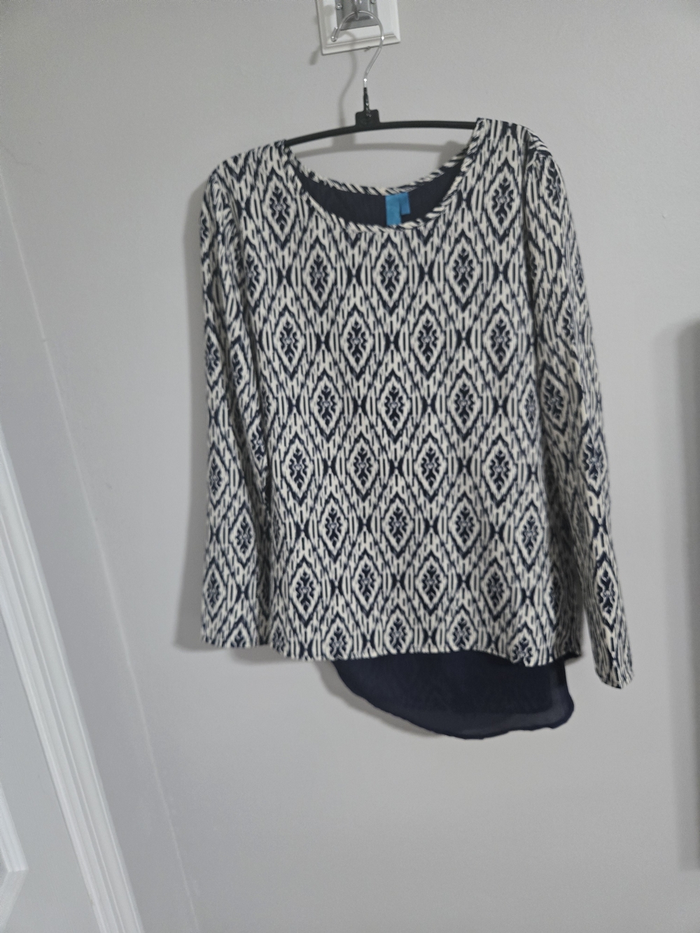 buttons Navy and White Geometric Long-Sleeve Blouse